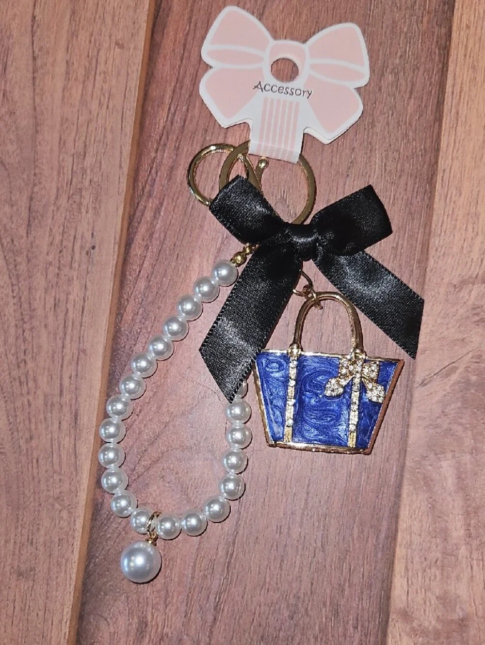 Pearl & Bow Handbag Keychains New